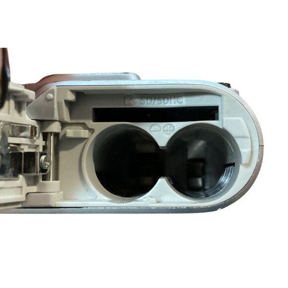 GE 8.0 Megapixel A835 Digital Camera With SD Card & 3x Optical Zoom Silver - Picture 4 of 4